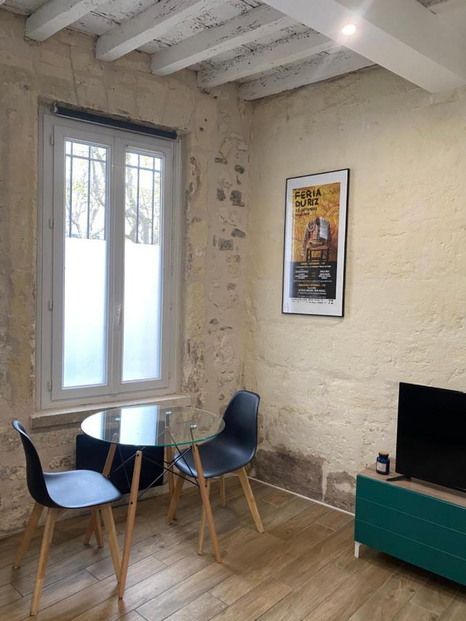 Nuit A La Roquette, Arles Apartment Exterior foto