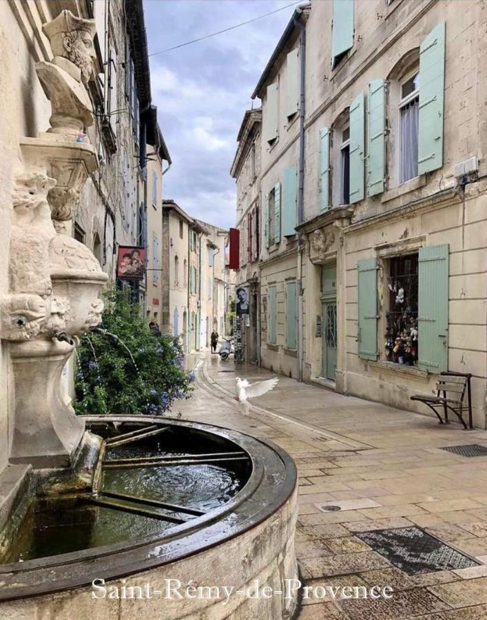 Nuit A La Roquette, Arles Apartment Exterior foto